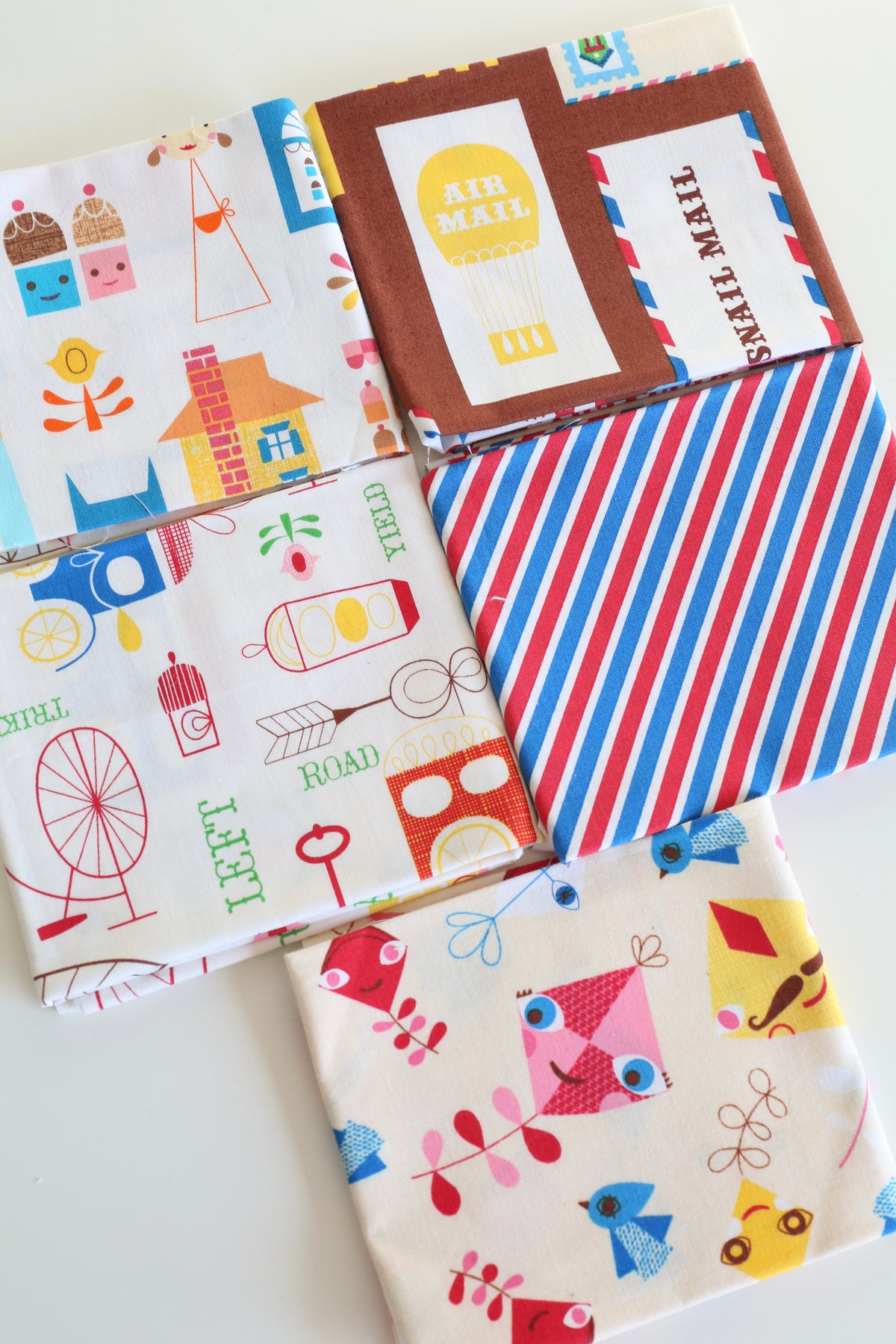 Scrappy Suzy Ultman (Warm Colorway) - 5 Fat Quarter Bundle