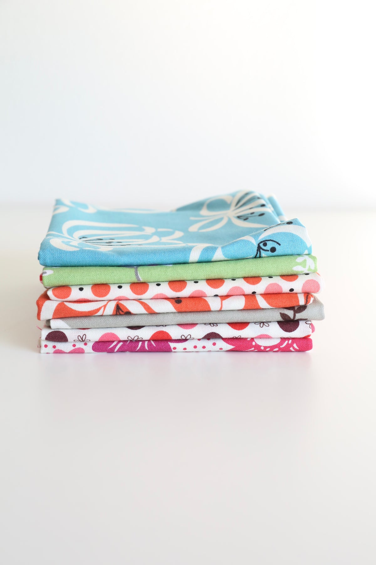 Scrappy Denise Schmidt - 7 Fat Quarter Bundle