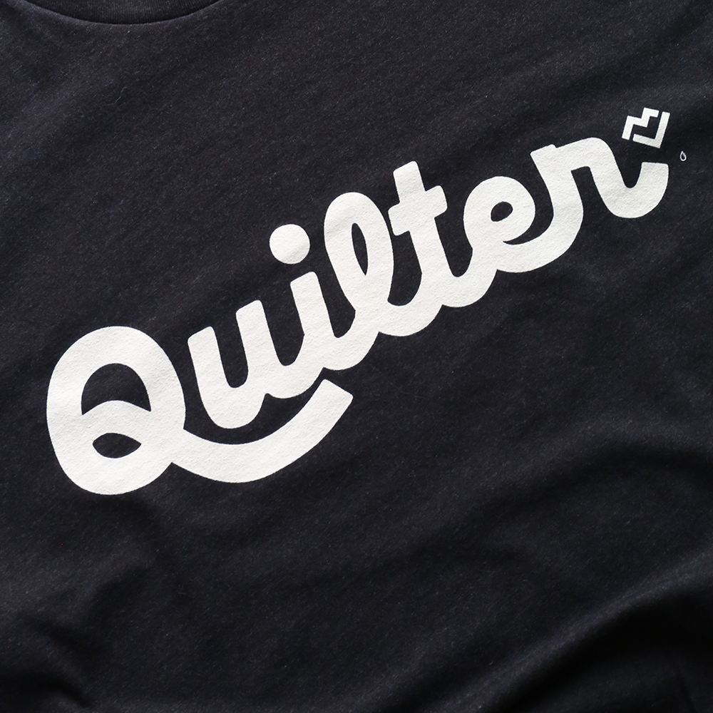 Quilter Script - T-shirt (Black)