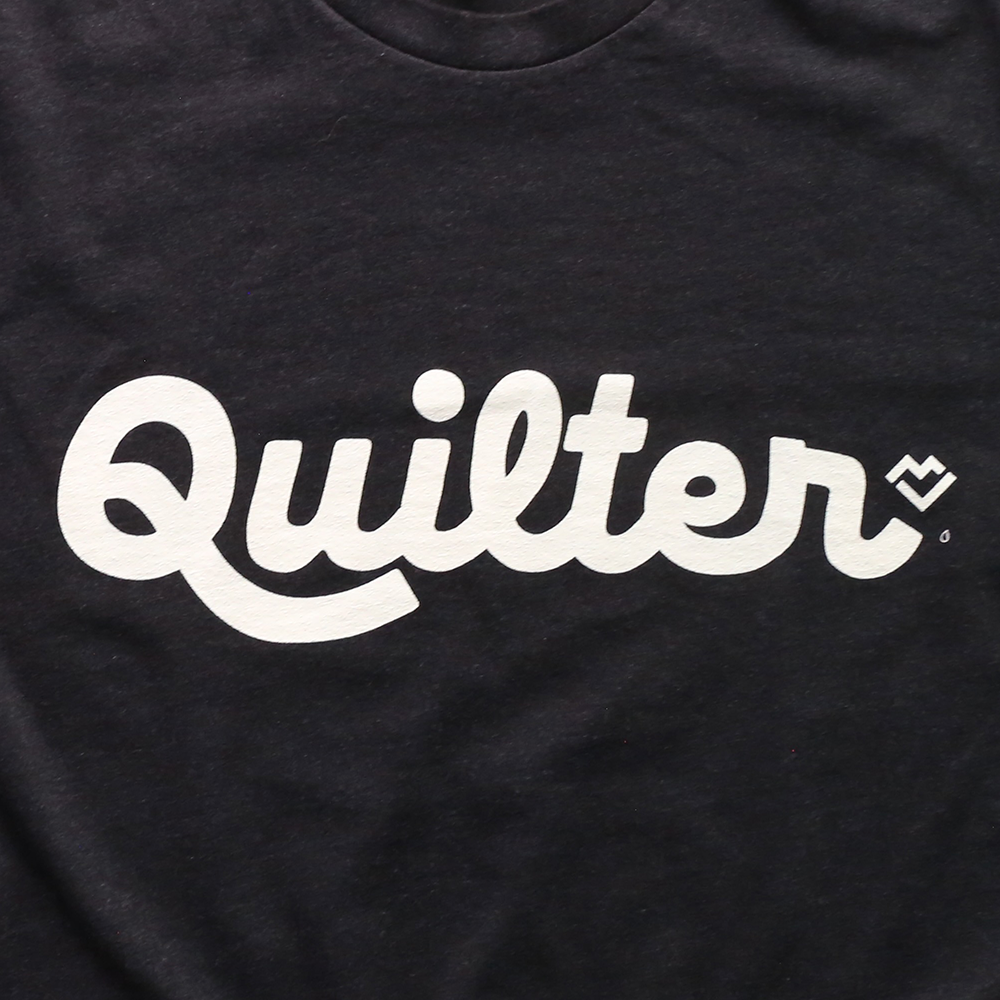 Quilter Script - T-shirt (Black)