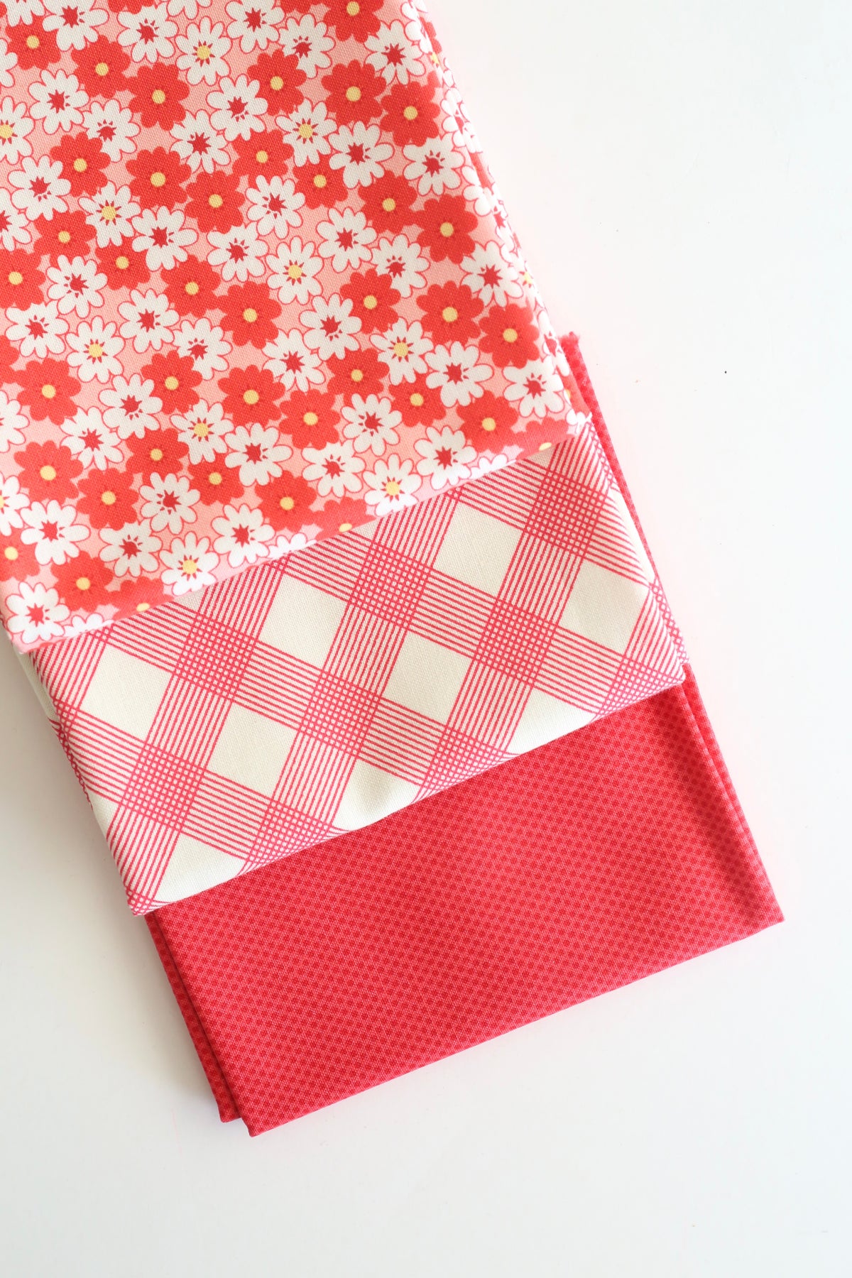 Scrappy Mystery (Red) - 3 Fat Quarter Bundle