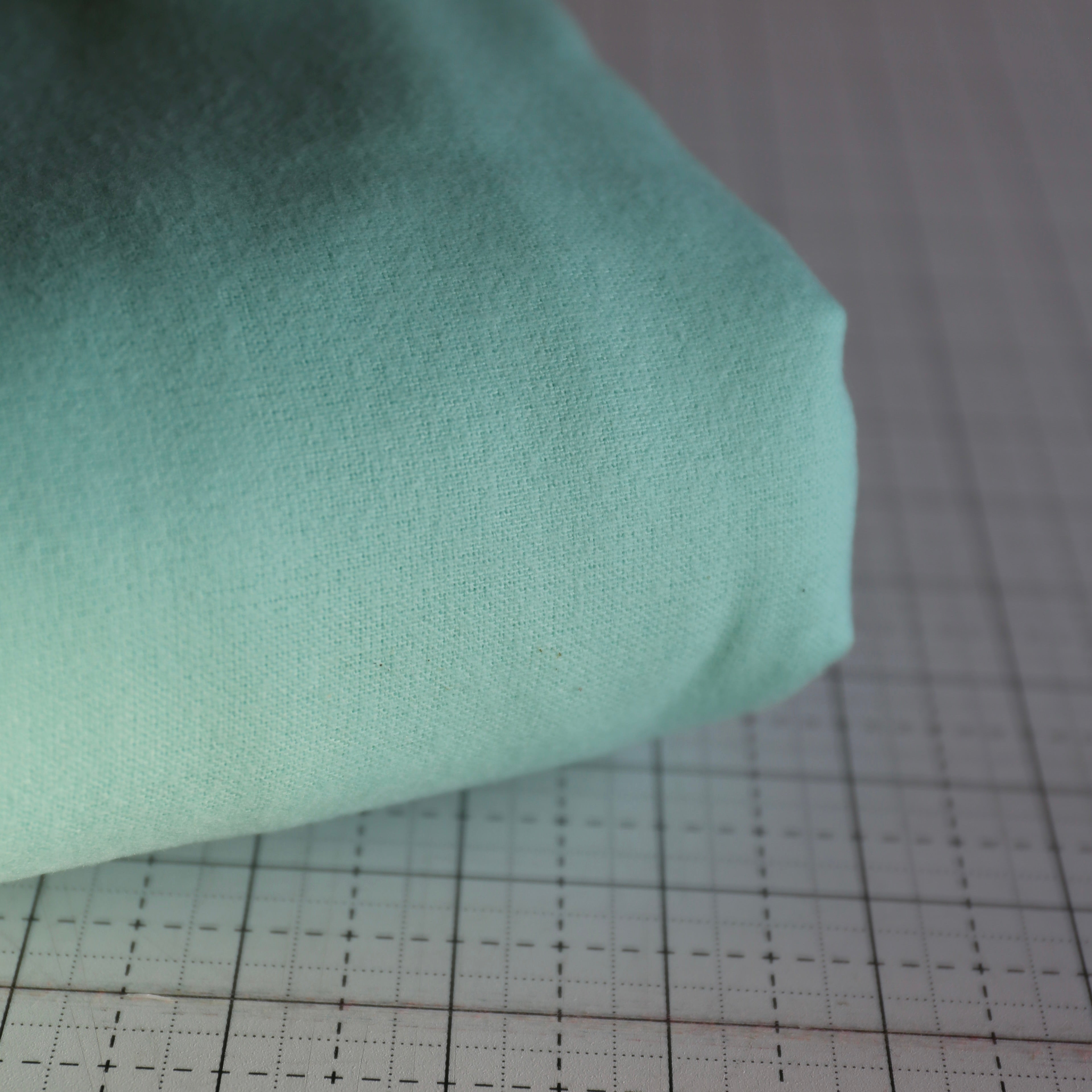 Robert Kaufman Mint - Yardage FLANNEL