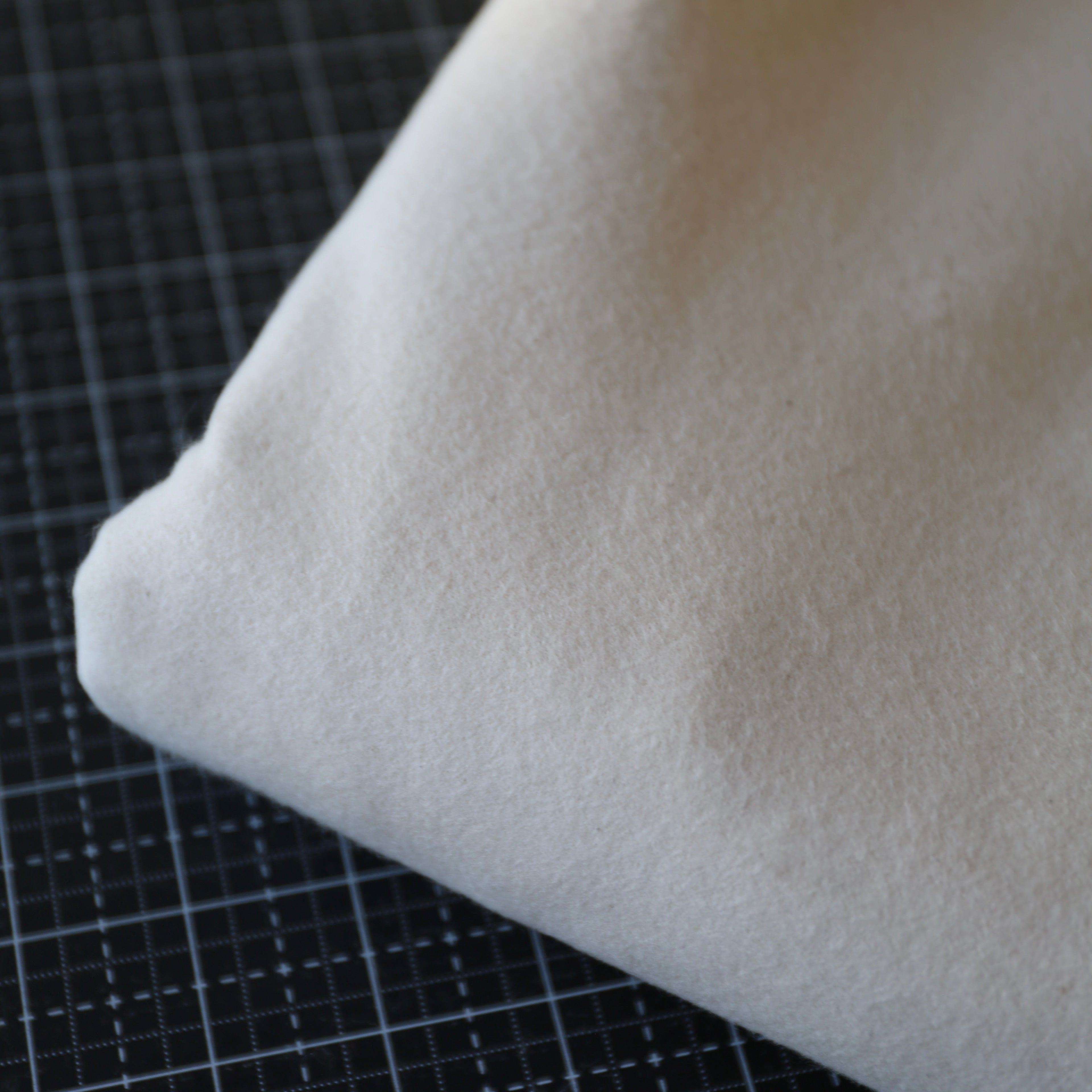 Robert Kaufman Undyed Natural - Yardage FLANNEL