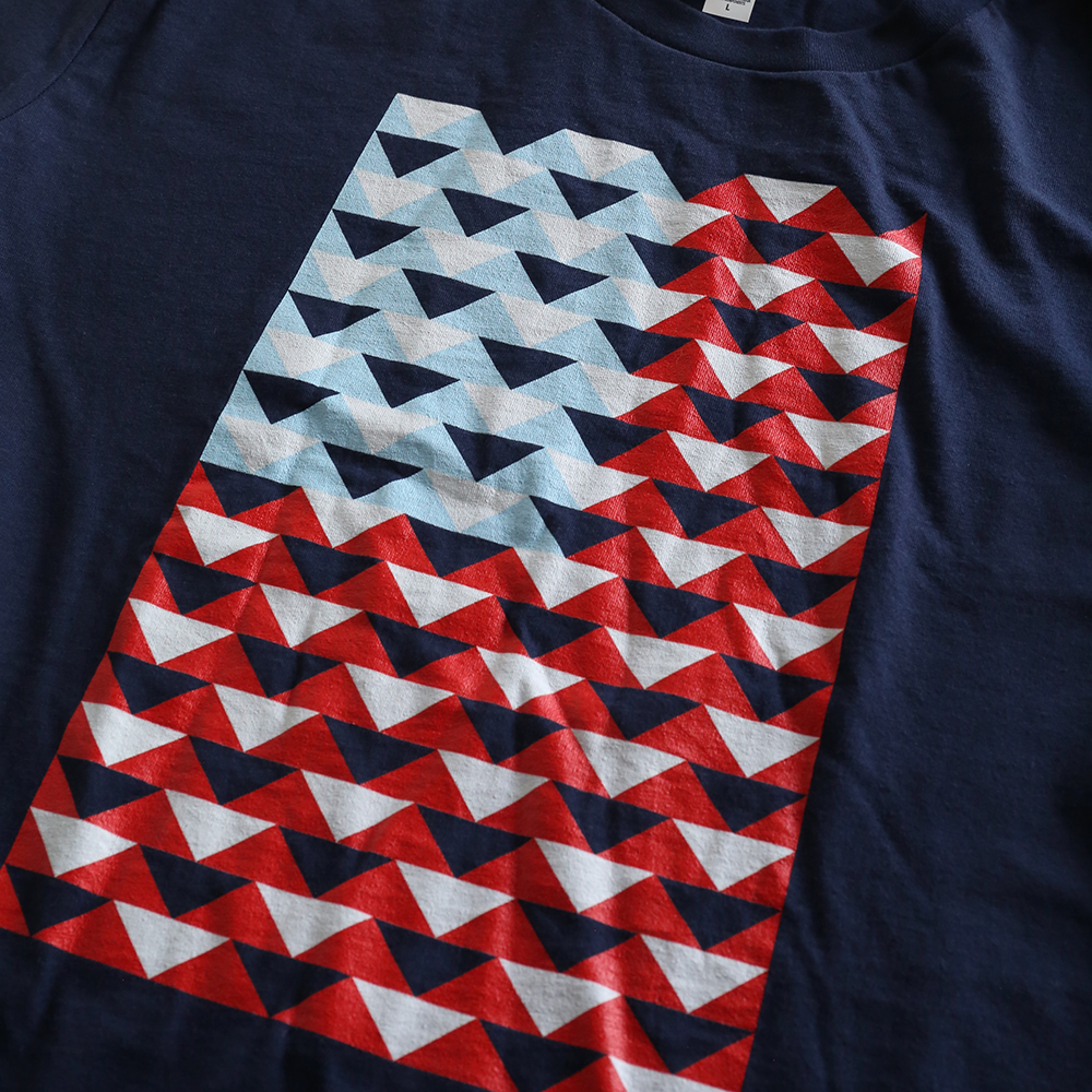 Flying Geese American Flag - T-shirt (Navy)