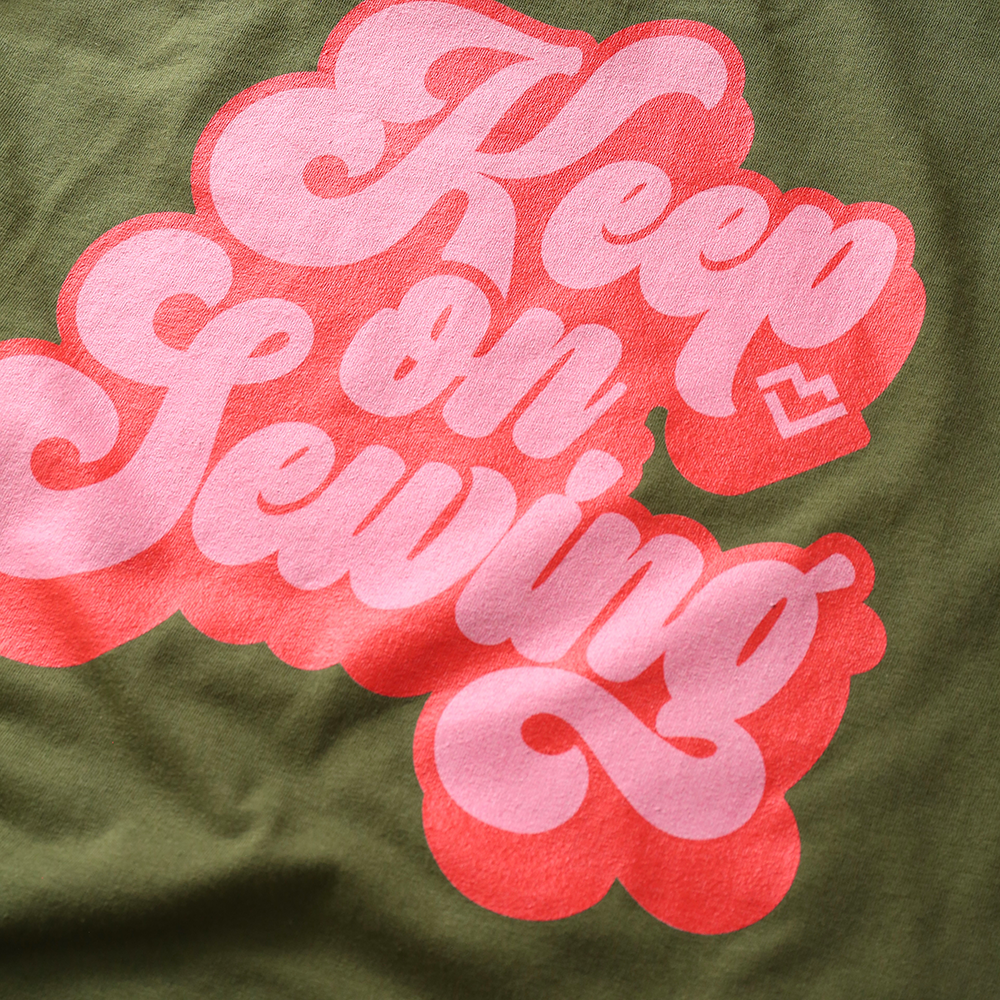 Keep on Sewing - T-shirt (Olive)