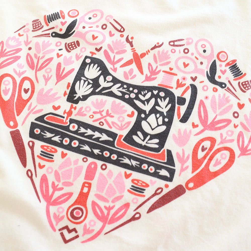 Sewing Heart - T-Shirt (Cream)