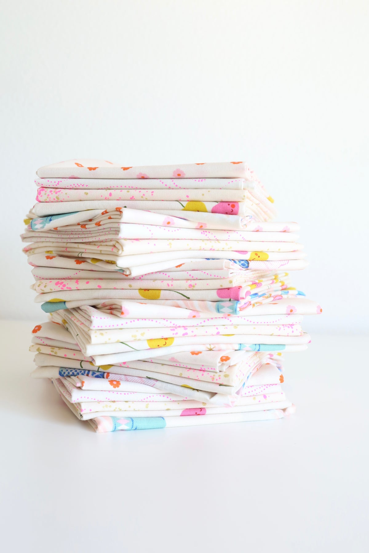 Ruby Star Society Scrappy Mystery (Low Volume) - 5 Fat Quarter Bundle