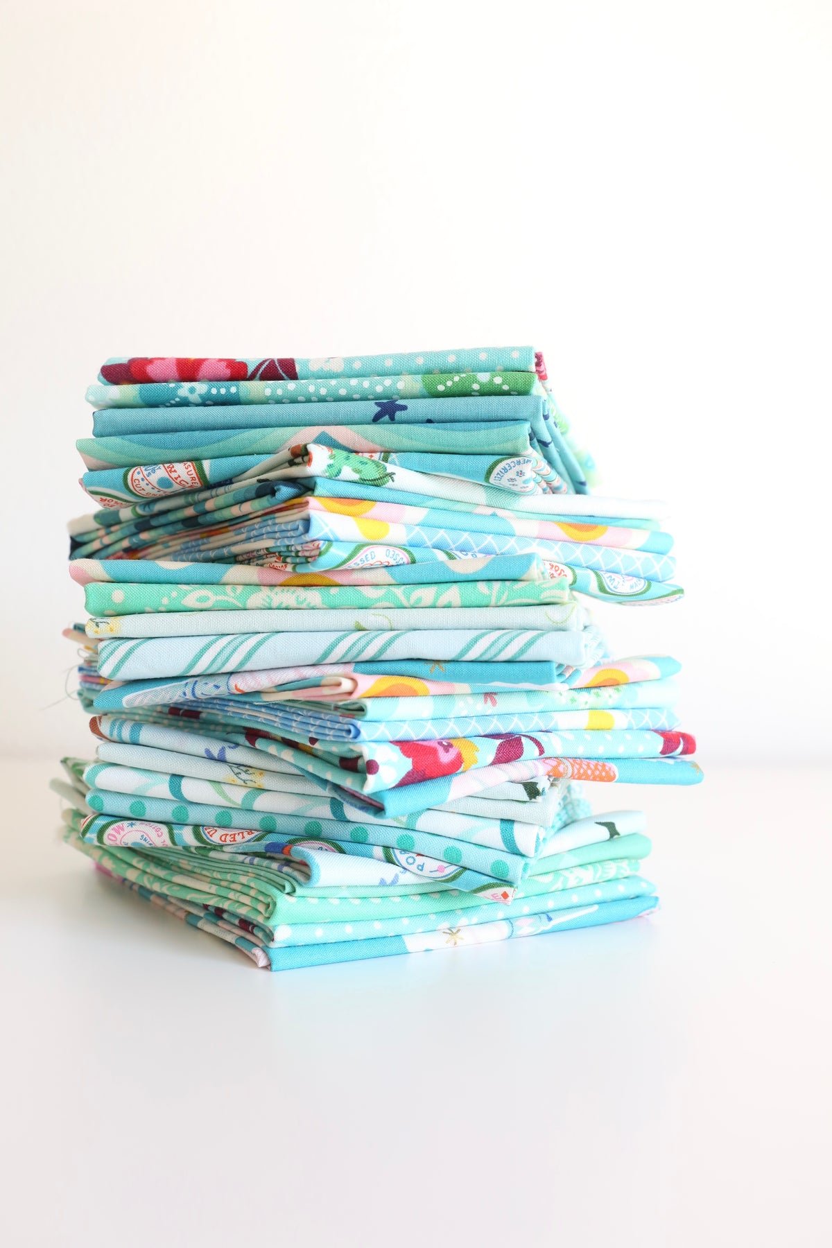 Scrappy Mystery (Aqua/Teal) - 5 Fat Quarter Bundle