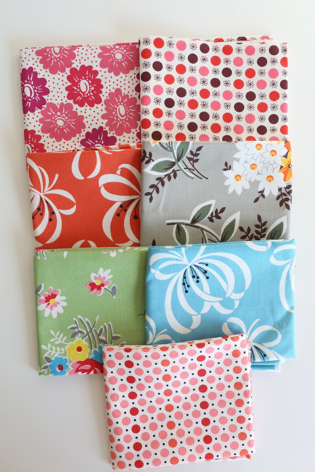 Scrappy Denise Schmidt - 7 Fat Quarter Bundle
