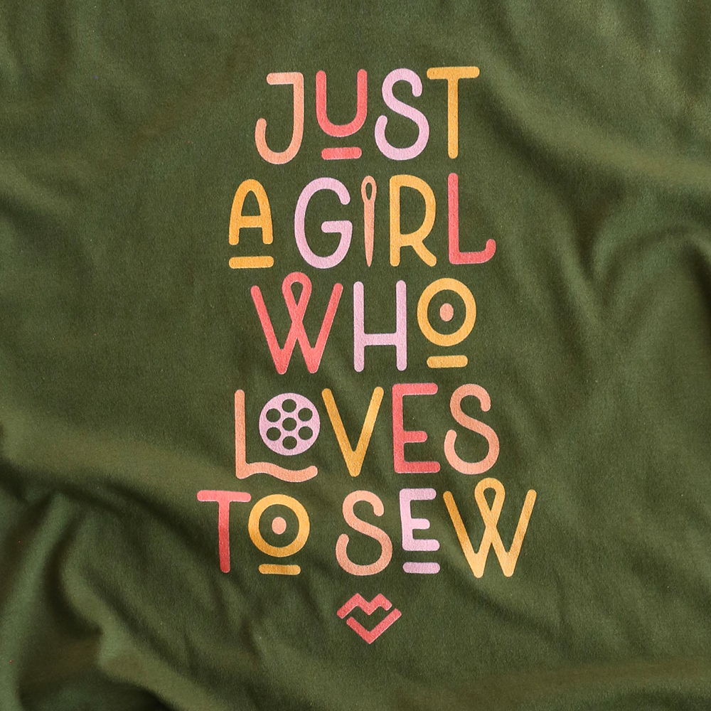 Just a Girl Who Loves to Sew - T-shirt (Olive)