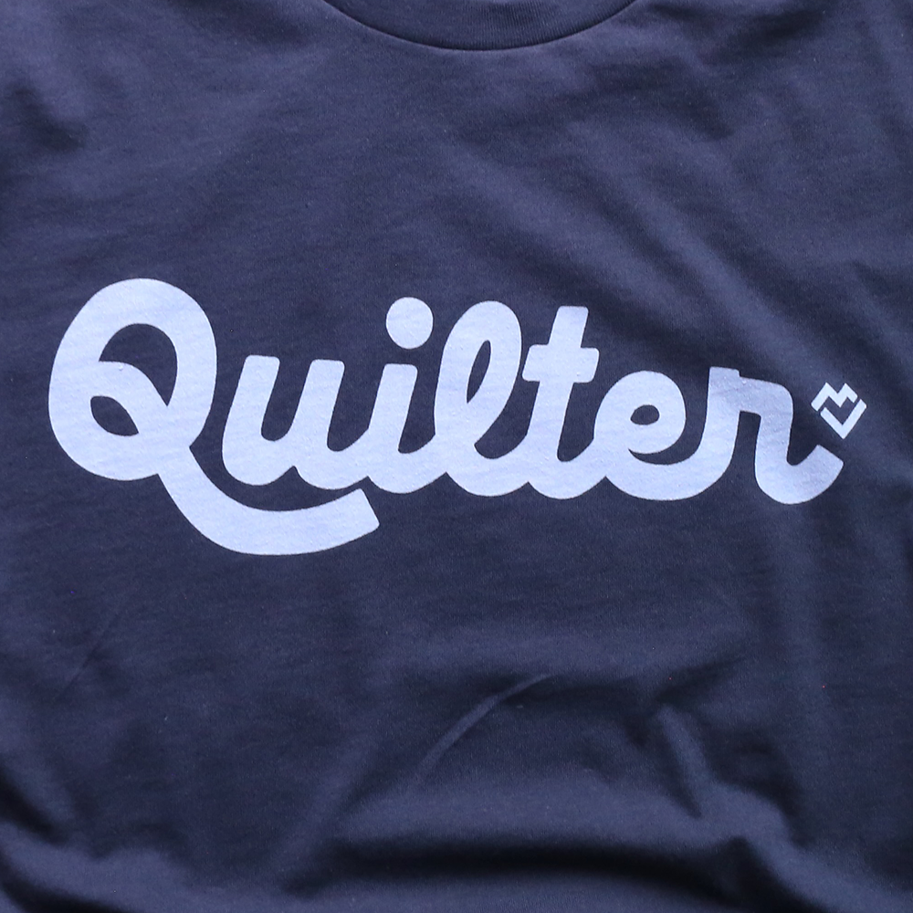 Quilter Script - T-shirt (Navy)