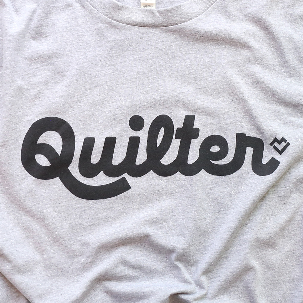Quilter Script - V-neck T-shirt (Gray)