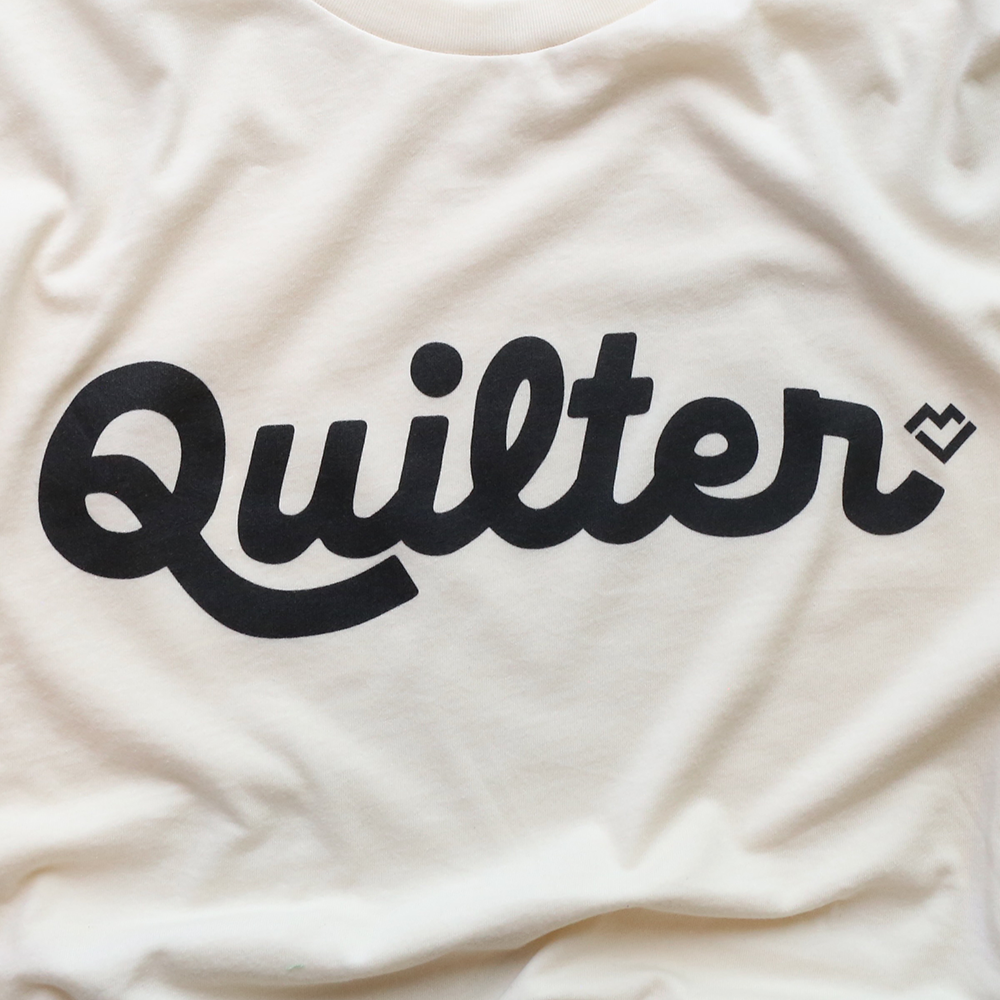 Quilter Script - T-shirt (Cream)
