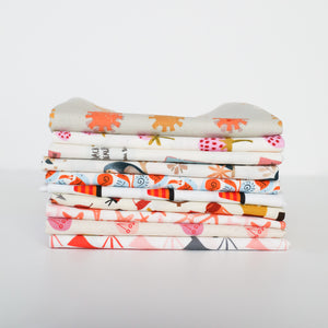 
            
                Load image into Gallery viewer, Scrappy Low Volume (Warm) - Fat Quarter Bundle
            
        
