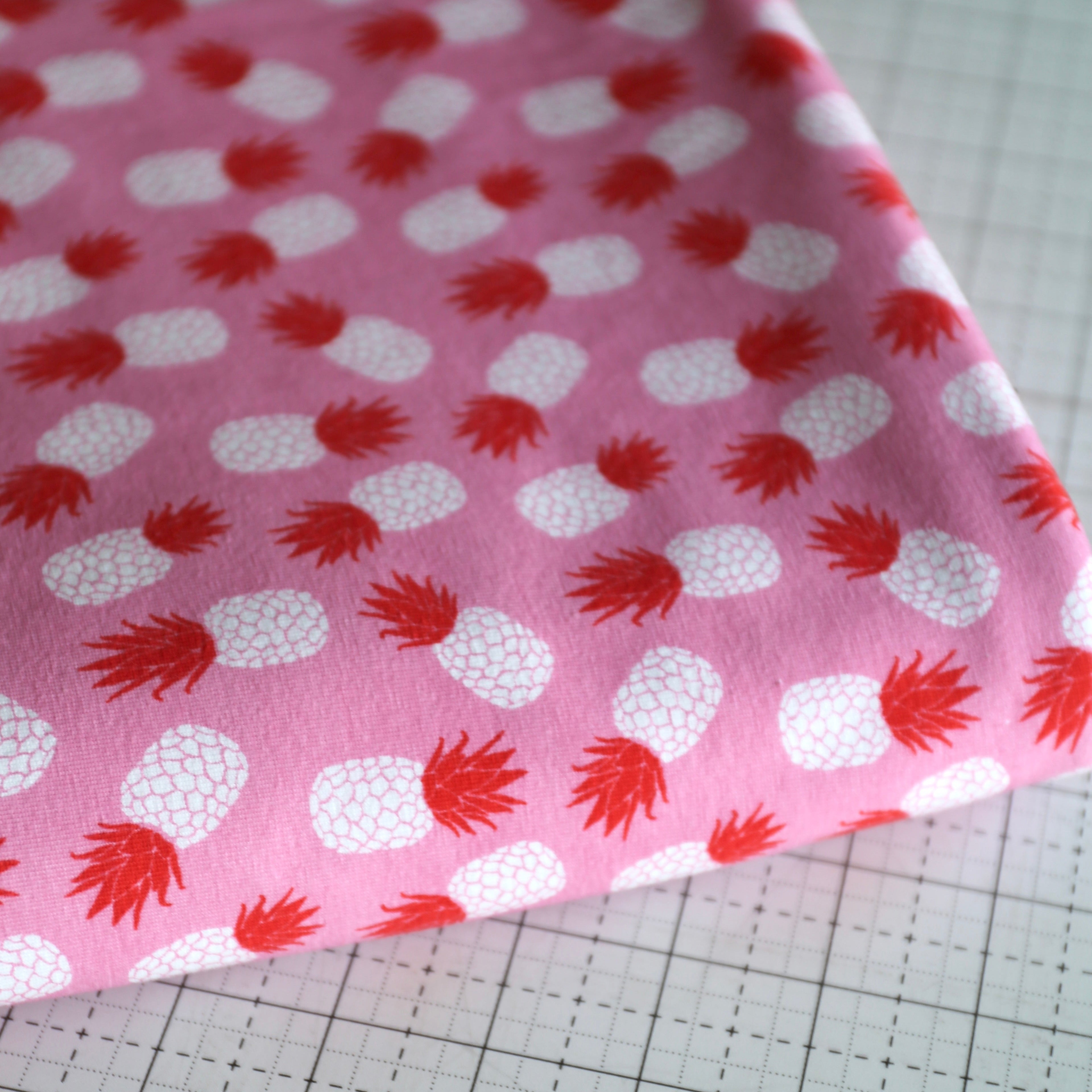 Club Havanna Knit (Pink) - 2 Yards KNIT