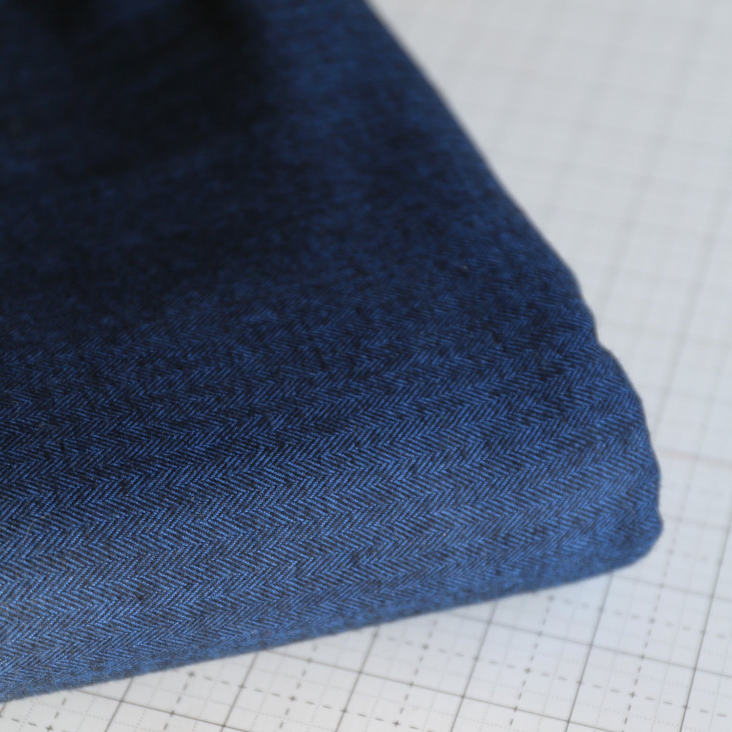 Robert Kauffman Shetland Flannel (Navy) - 5 Yards FLANNEL