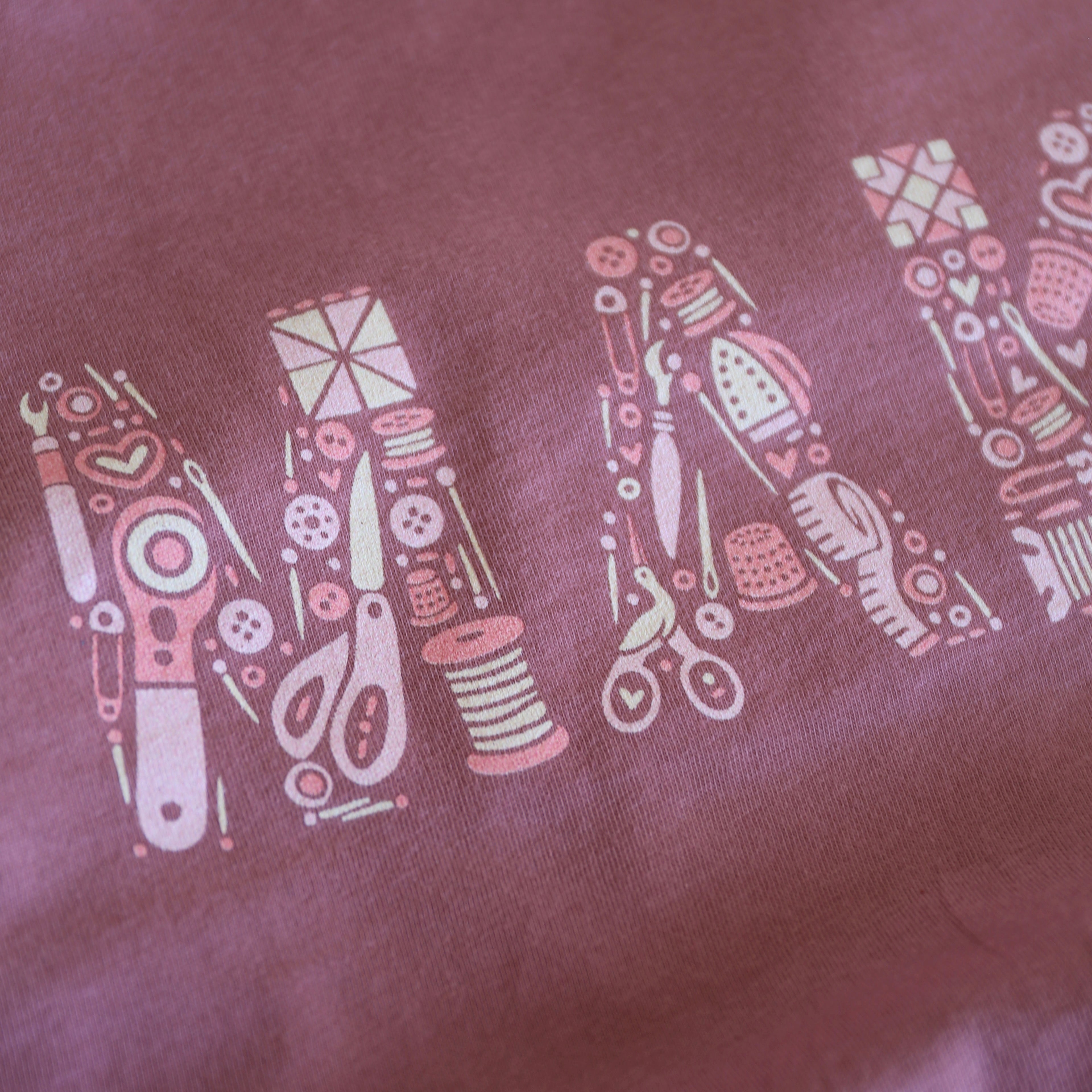 Sewing Maker - T-Shirt (Blush)