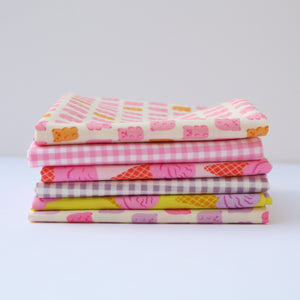 Gingham Gummy Goodies - Fat Quarter Bundle