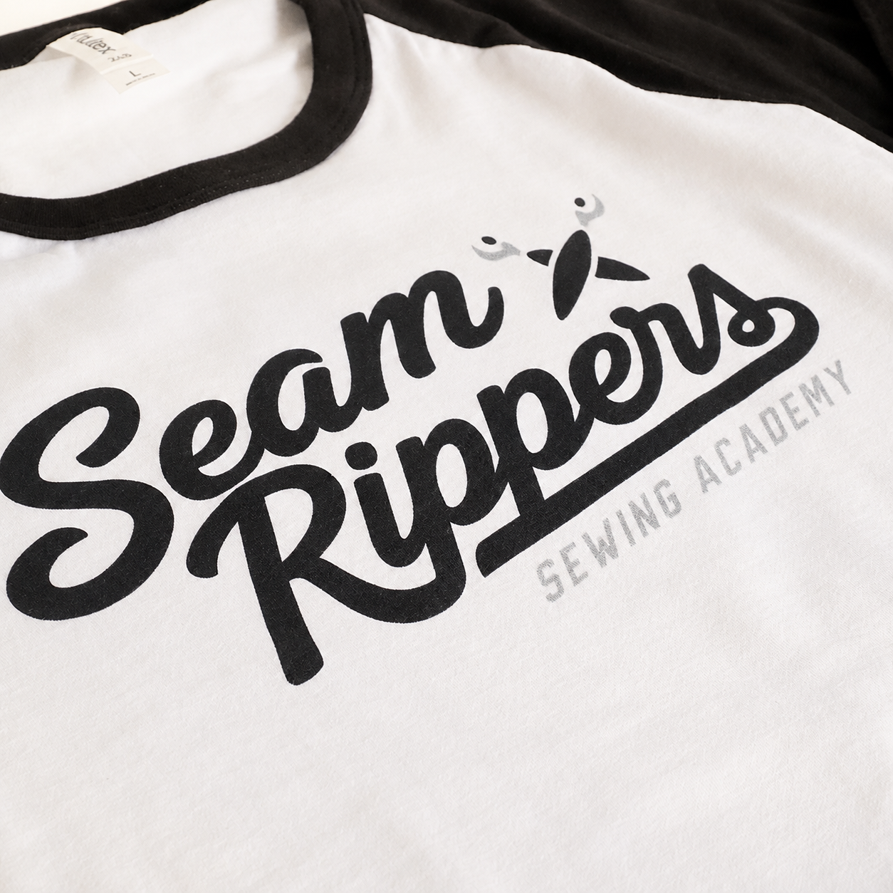 Sewing Academy: Seam Rippers Script - Raglan (Black)