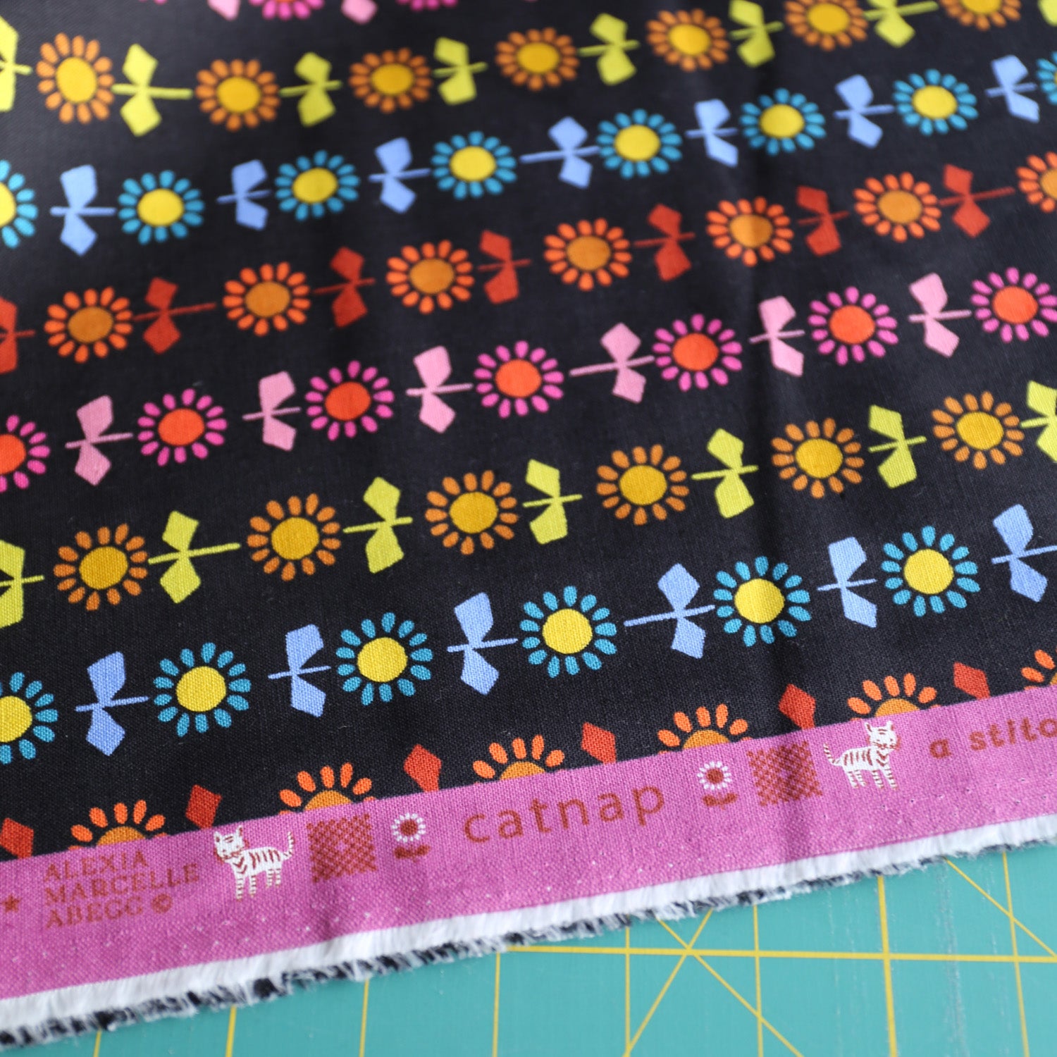 Catnip Canvas Daisy Stripe (Black) - 1 Yard