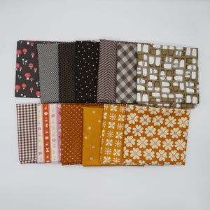 
            
                Load image into Gallery viewer, Chocolate Carmel - Fat Quarter Bundle
            
        