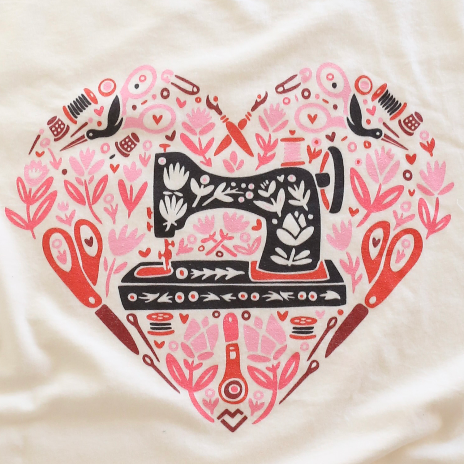 Sewing Heart - T-Shirt (Cream)