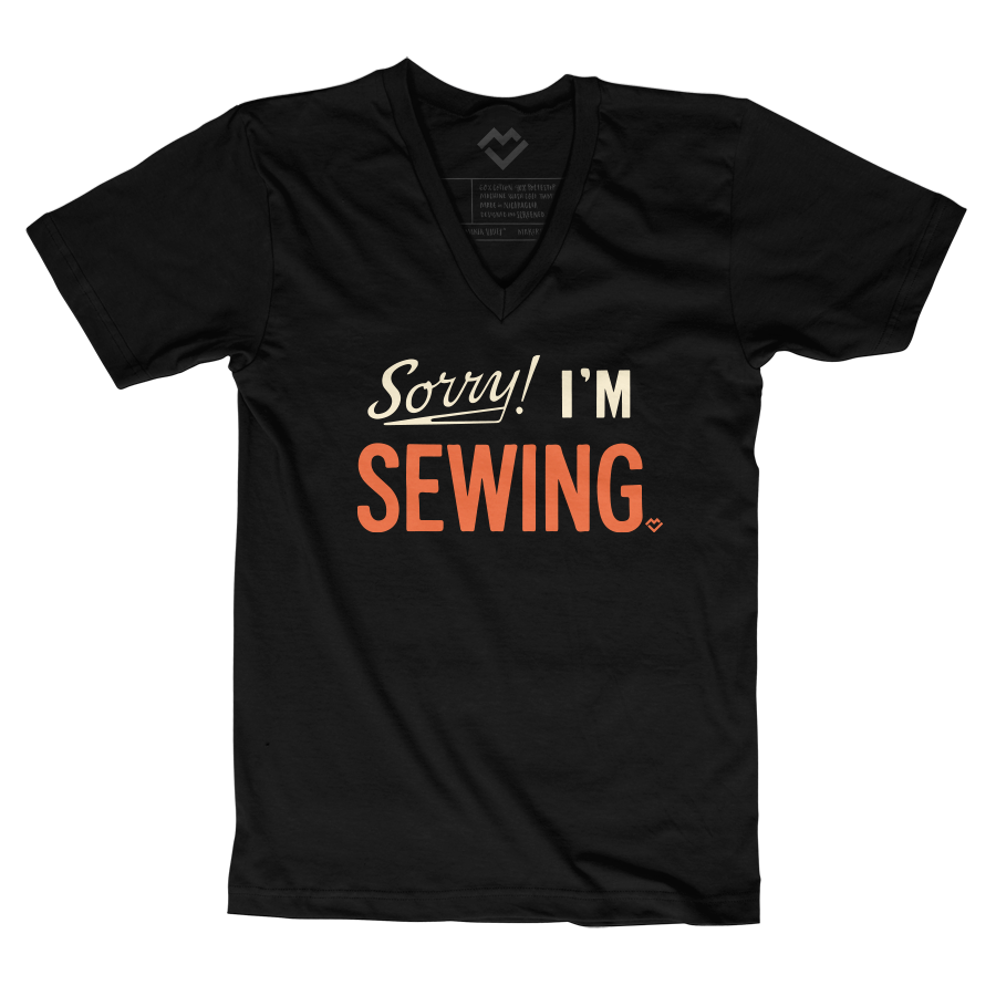 Sorry I'm Sewing - T-shirt (Black)